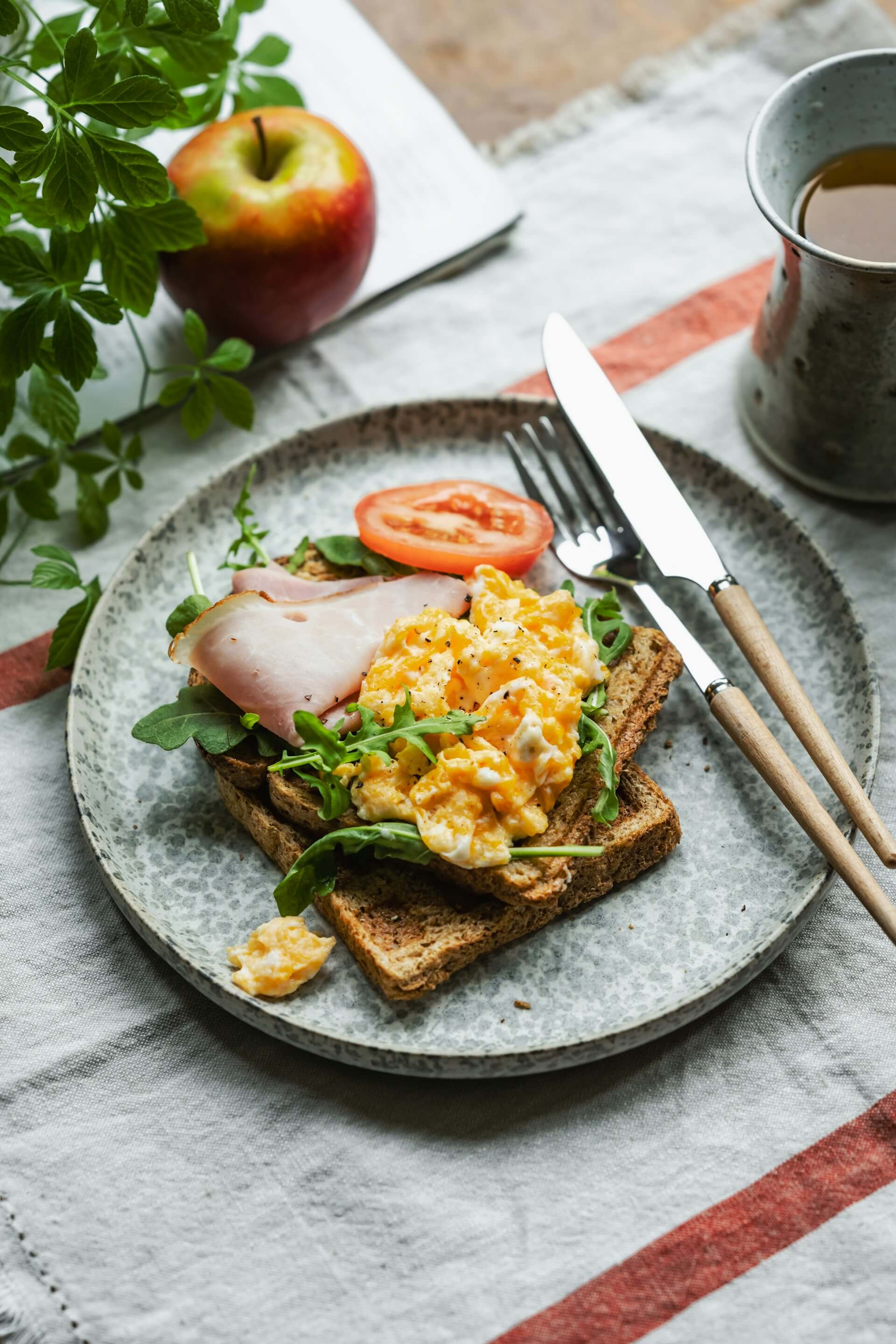 Scrambled egg toast recipe